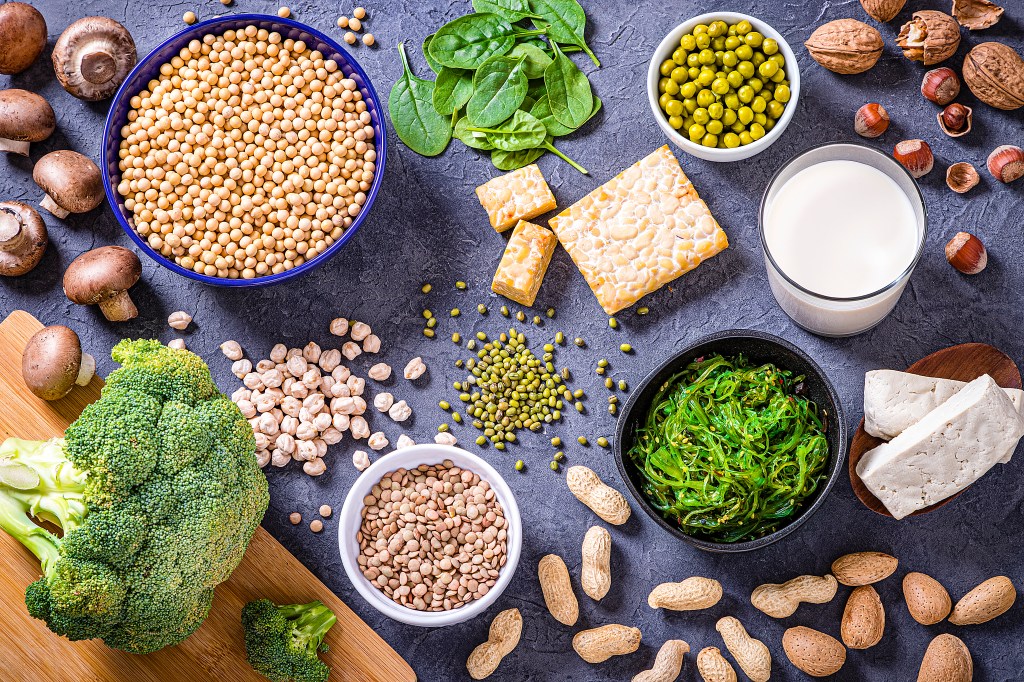 The newly-released Australian Dietary Guidelines recognize the vegan diet as viable for Australians. 