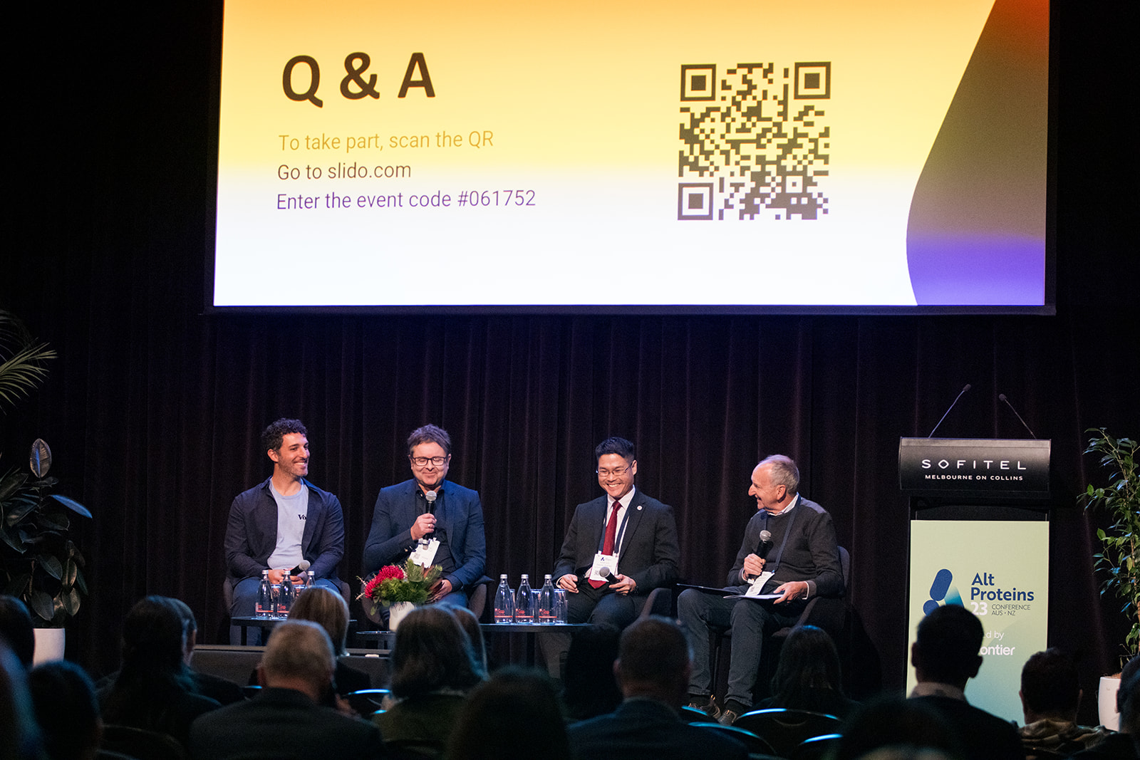 vow-fsanz-discuss-cultured-meat-regulation-face-to-face-at-event-panel-future-alternative