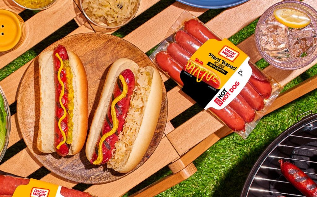 Kraft launches company’s first plant-based hot dogs and sausages. 
